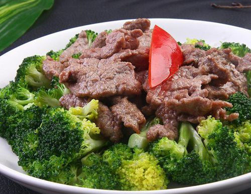 餐桌上的贵妇----西兰花炒牛肉 - 东迩 - 东迩的博客