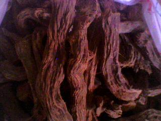 千里香。作用；驱腥增香。