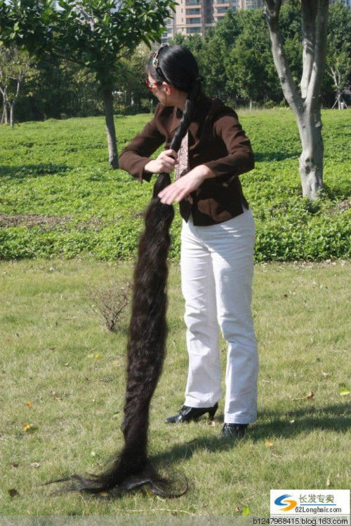 黑发三千丈，惆怅一扫光 - 海阔山遥 - .