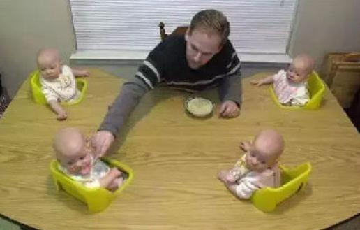 家有四五六胞胎，日子怎么过？让你见识下