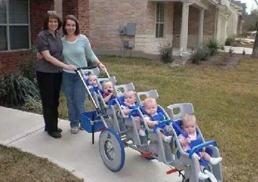 家有四五六胞胎，日子怎么过？让你见识下