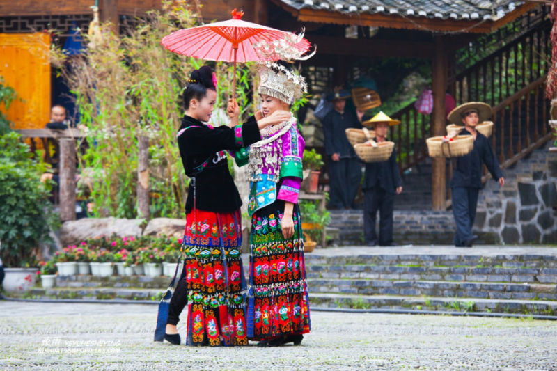 【原创】多彩贵州：最炫民族风（续） - 夜雨 - 喜欢夜里沙沙下的雨......