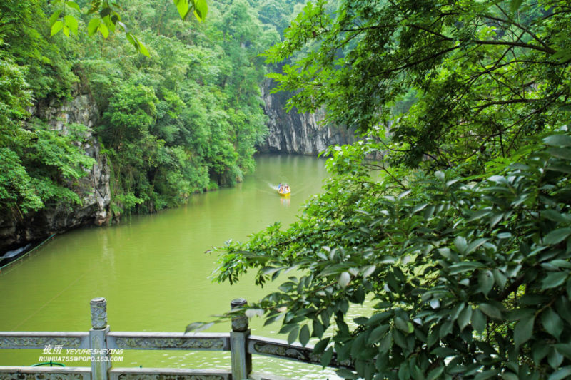 【原创】多彩贵州 - 夜雨 - 喜欢夜里沙沙下的雨......