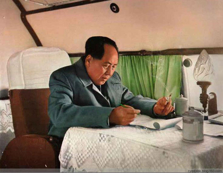 毛主席一天给人民群众回信18封 - 劲松 - 红旗文稿博客 毛主席一天给人民群众回信18封 - 劲松 - 红旗文稿博客
