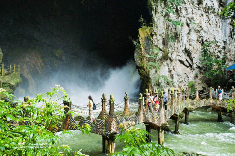 【原创】多彩贵州 - 夜雨 - 喜欢夜里沙沙下的雨......