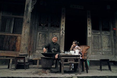 一首歌，一个故事，竟然让上亿人看完因此落泪! - 笑看人生 - 笑看人生