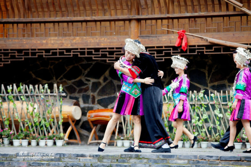 【原创】多彩贵州：最炫民族风（续） - 夜雨 - 喜欢夜里沙沙下的雨......