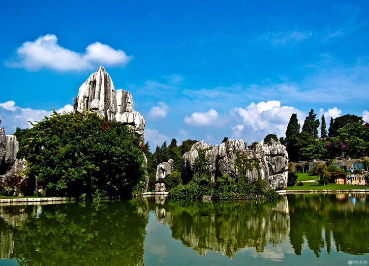 点击打开组图详情