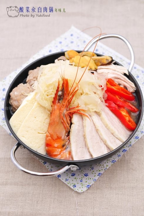 酸菜汆白肉汤底火锅