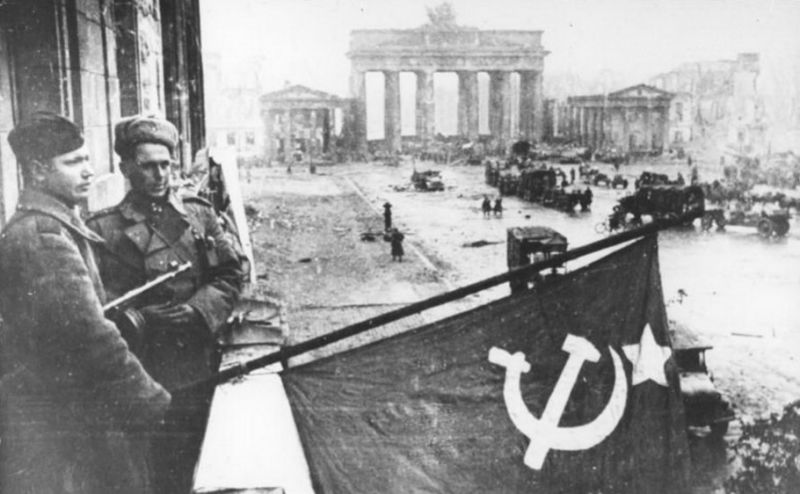 二战：苏军攻克柏林惨烈战斗场景纪实【下】 - 沉默的麻雀 - 沉默的麻雀的博客