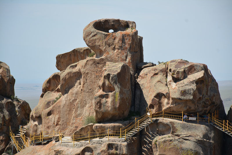 博乐怪石峪，世界最大花岗斑岩怪石群 - 木子弓长 - 驴游记