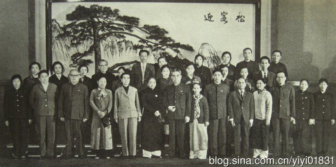 中共十大副主席---小帅哥王洪文组照（30张）