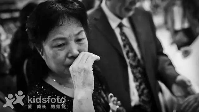 看哭了！实拍20多位女儿出嫁的画面，我的小棉袄被人穿走了