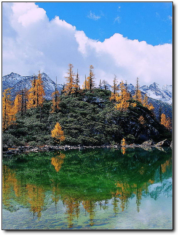 秋旖旎秋色 美不胜收  伊水一方 开心屋