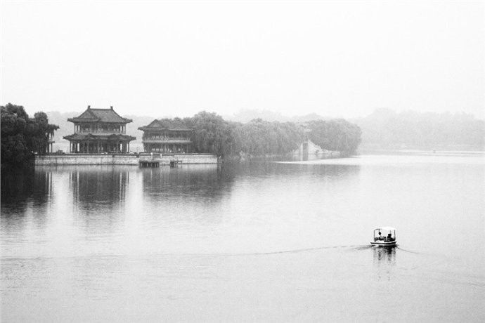 此景只应天上有，撒向人间引诗情【水墨意境】 - 纳兰容若 - 纳兰容若