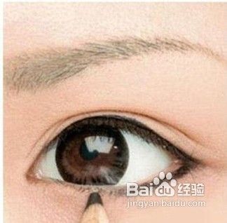 如何画眼线图解