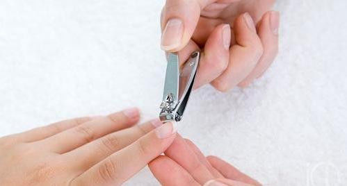 男人肾虚不虚 一看小手指甲便知 - 南南 - 阳光南南（看新闻）