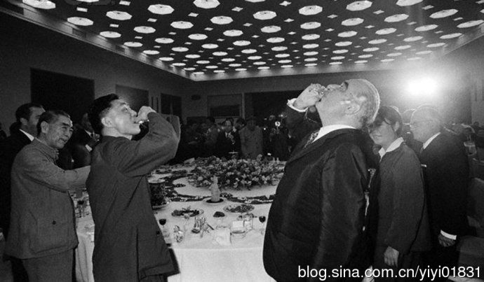 中共十大副主席---小帅哥王洪文组照（30张）