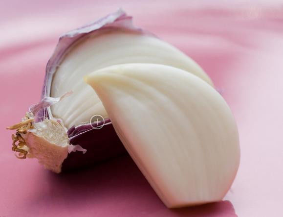 放置一颗洋葱在房间里！ 效果惊人 - 南南 - 阳光南南（看新闻）