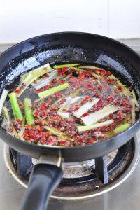 秘制凉拌油的做法步骤3