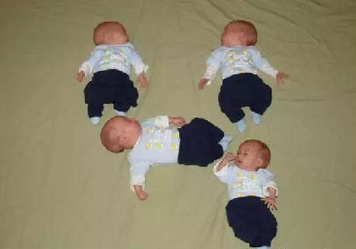 家有四五六胞胎，日子怎么过？让你见识下