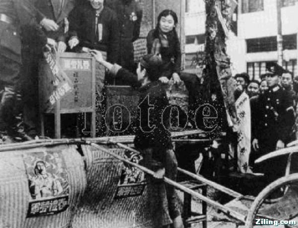 40年代，重庆的人力车夫捐款支援神圣的抗战.jpg