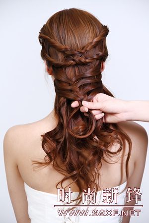 经典编发步骤三