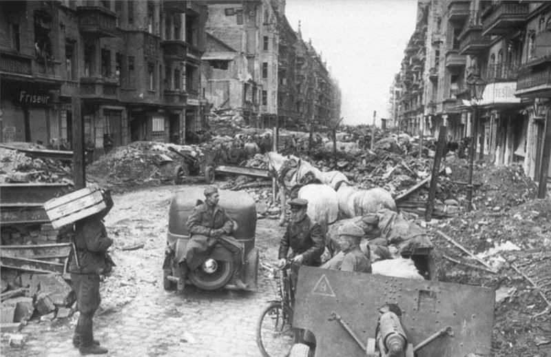 二战：苏军攻克柏林惨烈战斗场景纪实【下】 - 沉默的麻雀 - 沉默的麻雀的博客