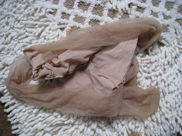 [转载]旧物改造 高筒丝袜的另类用法 - 玲玲 - 心雨 的博客