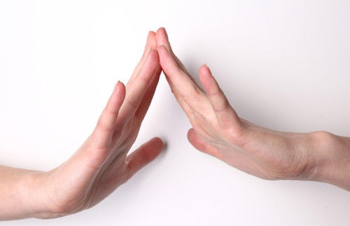 落枕 扭腰 流鼻血 按一个穴位搞定 - 缘水禅心 - 