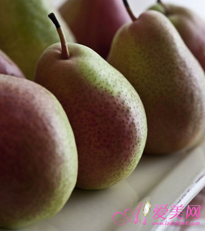  3食疗小方+3自然疗法 轻松对付喉咙痛 