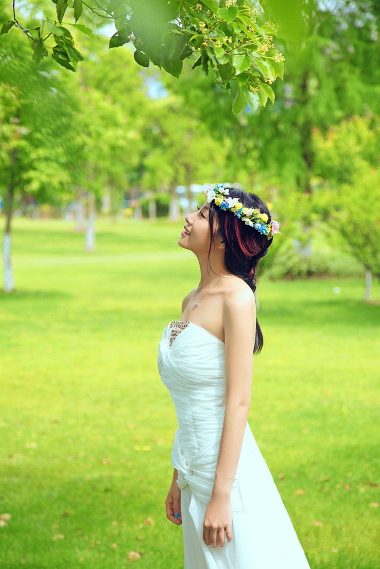 花季 - 小鱼儿 - 荷塘月色