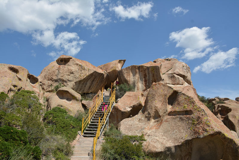 博乐怪石峪，世界最大花岗斑岩怪石群 - 木子弓长 - 驴游记