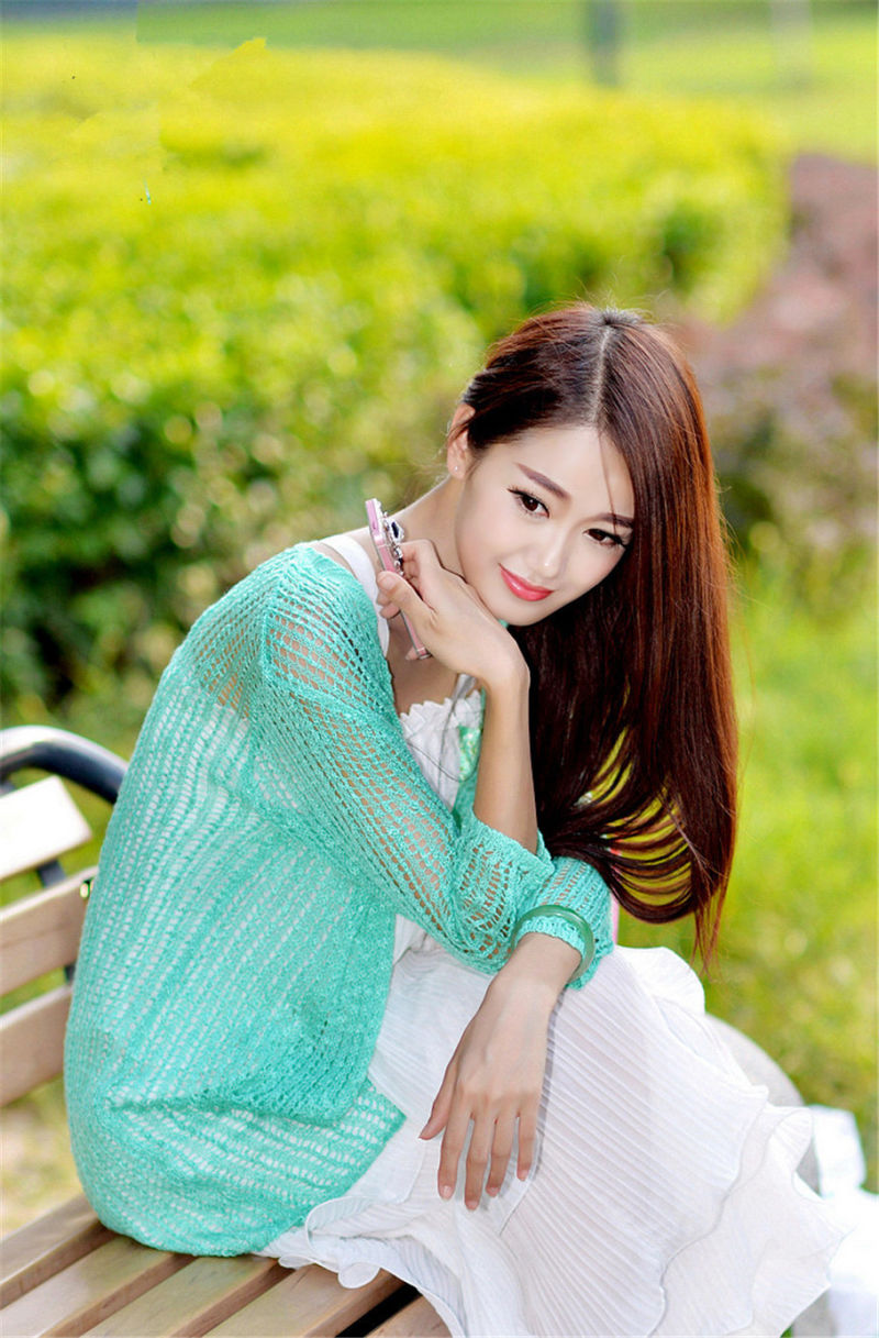 公园美女 - 小鱼儿 - 荷塘月色