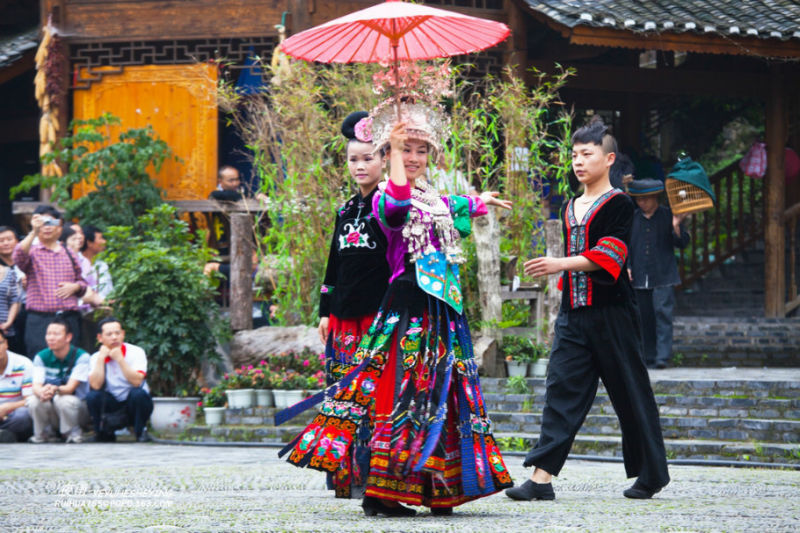 【原创】多彩贵州：最炫民族风（续） - 夜雨 - 喜欢夜里沙沙下的雨......