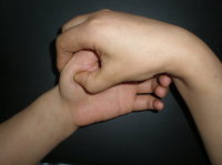 一分钟解除痛经法