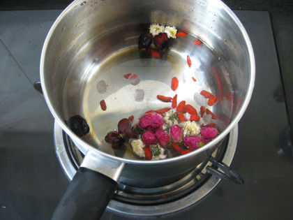 色斑、痘印统统都去掉——当归黄芪养颜茶 - 缘水禅心 - 