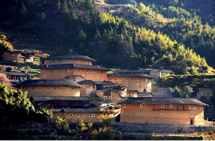 点击打开组图详情