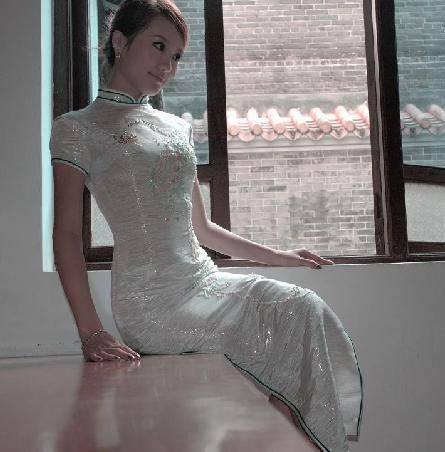 旗袍，彰显中华女性之魅力 - 纳兰容若 - 纳兰容若