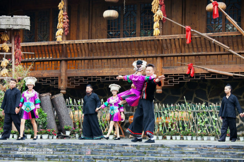 【原创】多彩贵州：最炫民族风（续） - 夜雨 - 喜欢夜里沙沙下的雨......