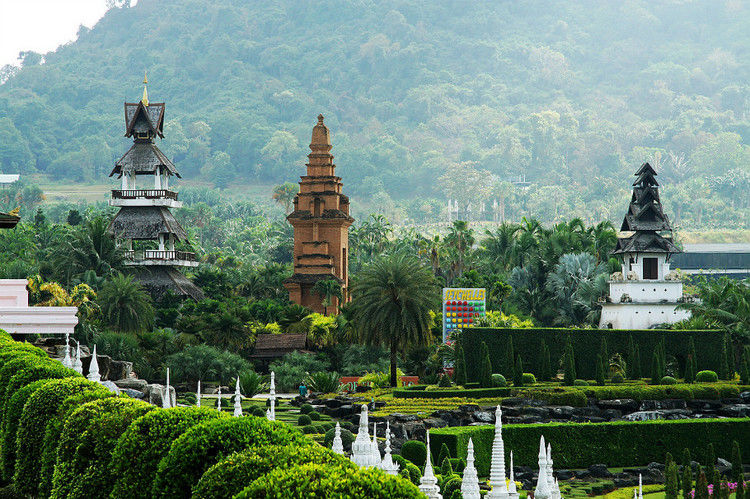 【引用】нуч花园轩弄。泰国 - 枫林傲然 -                  .