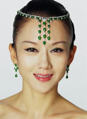 盘点从苦命农村娃熬出名的10大明星