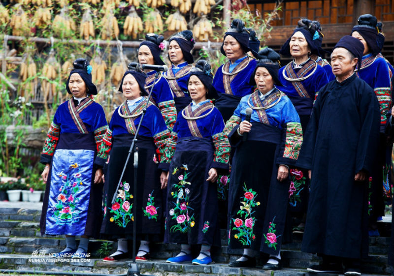 【原创】多彩贵州风：苗寨原生态歌舞 - 夜雨 - 喜欢夜里沙沙下的雨......