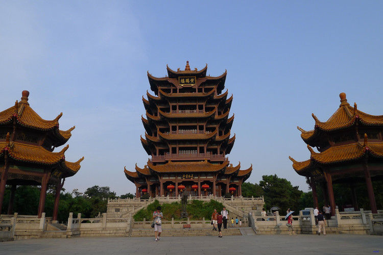 点击打开组图详情