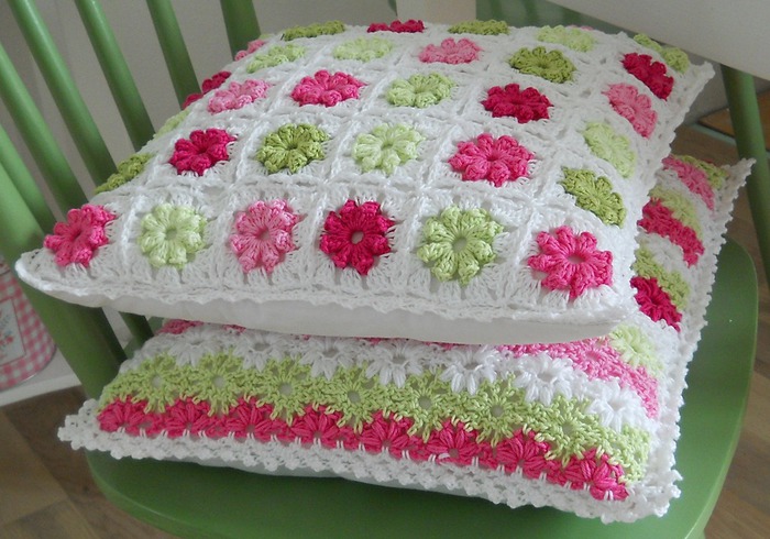 вязание крючком. плед и подушки (6) (700x490, 114Kb)