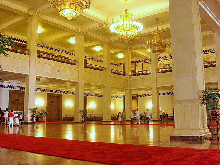 人民大会堂 - 海阔山遥 - .