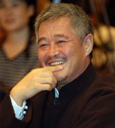 盘点从苦命农村娃熬出名的10大明星