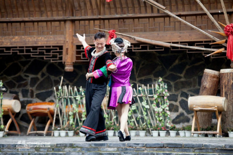 【原创】多彩贵州：最炫民族风（续） - 夜雨 - 喜欢夜里沙沙下的雨......