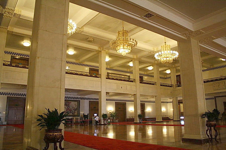 人民大会堂 - 海阔山遥 - .