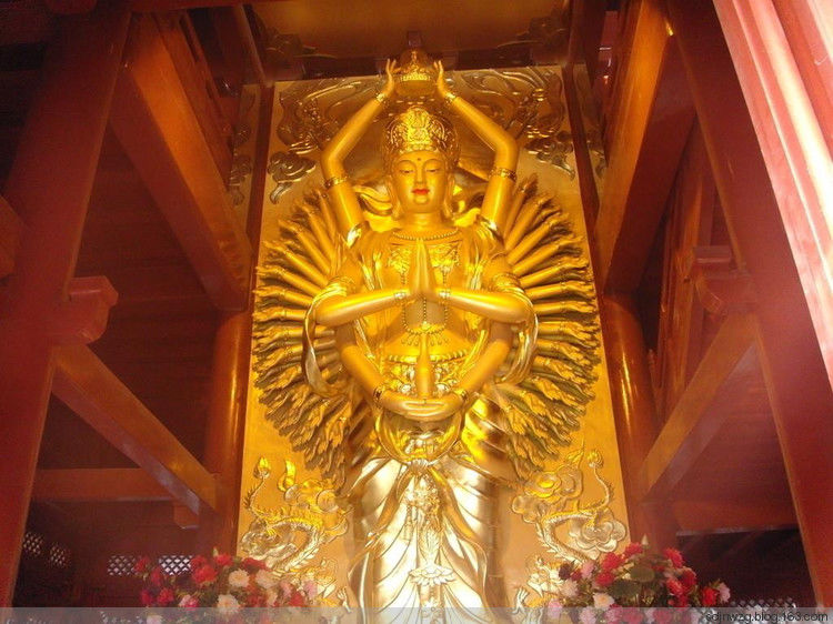庄严的千手观音菩萨像 - sdjnwzg - WZG的博客